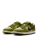 Nike SB Dunk LOW 'Yuto Horigome Matcha' – Sneakr Avenue Nike SB Dunk LOW 'Yuto Horigome Matcha' – Sneakr Avenue