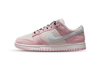 Nike Dunk LOW LX 'Pink Foam' (W)